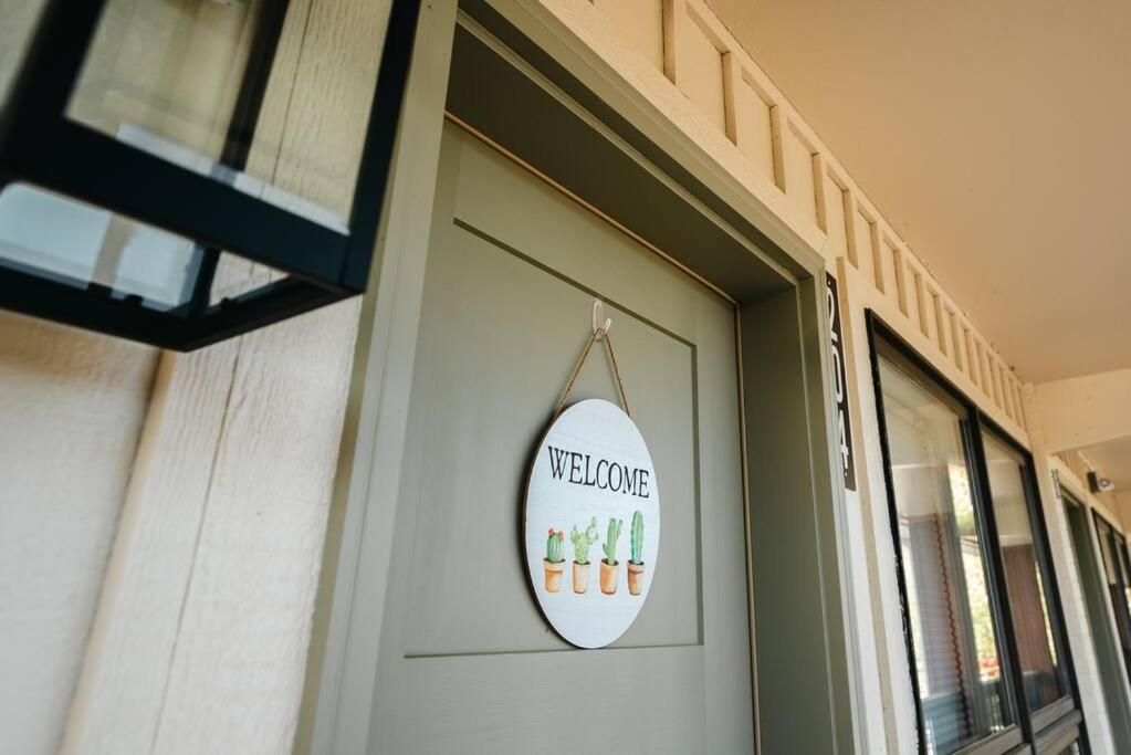 Pet Friendly Boho Condo With Pool--Fitness Center--Next To The Branson Landing--Close To Convention Center And Kanakuk Kültér fotó