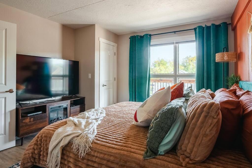 Pet Friendly Boho Condo With Pool--Fitness Center--Next To The Branson Landing--Close To Convention Center And Kanakuk Kültér fotó
