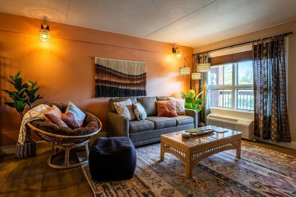 Pet Friendly Boho Condo With Pool--Fitness Center--Next To The Branson Landing--Close To Convention Center And Kanakuk Kültér fotó